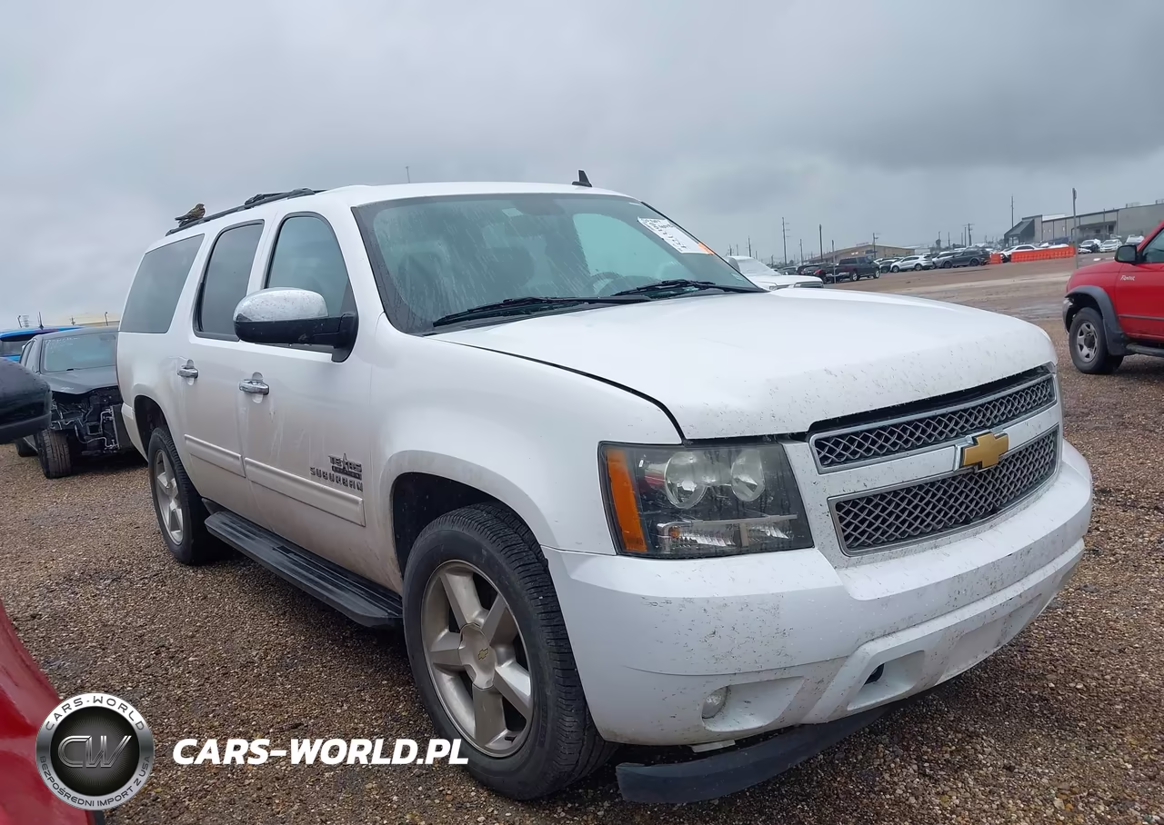 2014 Chevrolet Suburban 1500 Ls VIN:1GNSCHE03ER176641 - 13
