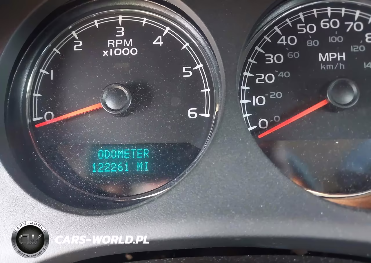 2014 Chevrolet Suburban 1500 Ls VIN:1GNSCHE03ER176641 - 15