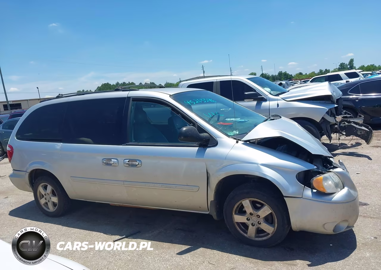 2005 Dodge Grand Caravan Sxt VIN:2D4GP44L65R443257 - 13