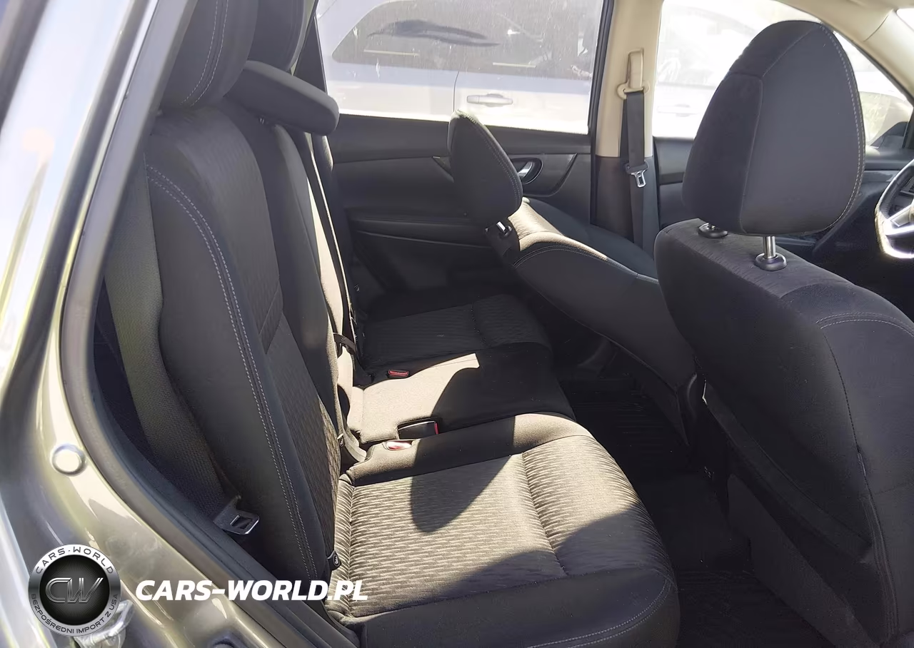 2019 Nissan Rogue S VIN:JN8AT2MT4KW253922 - 8