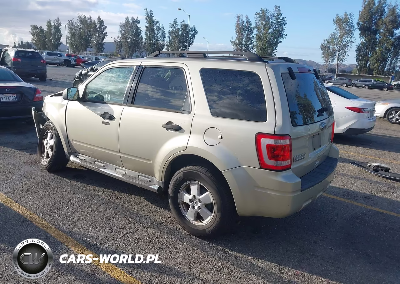 2012 Ford Escape Xlt VIN:1FMCU0DGXCKB57905 - 3