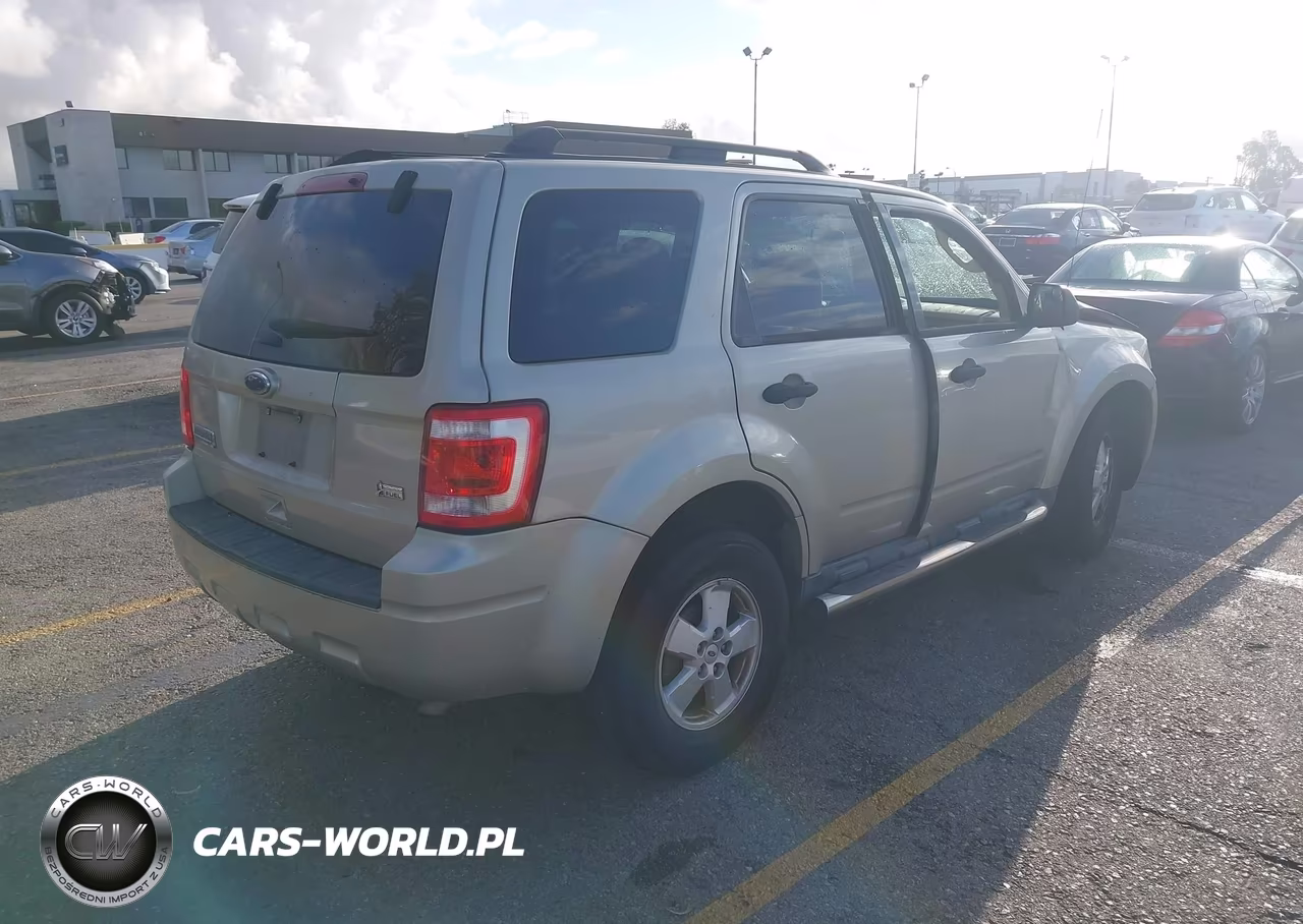2012 Ford Escape Xlt VIN:1FMCU0DGXCKB57905 - 4