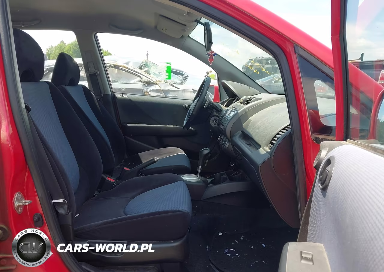 2008 Honda Fit Sport VIN:JHMGD38678S067335 - 5