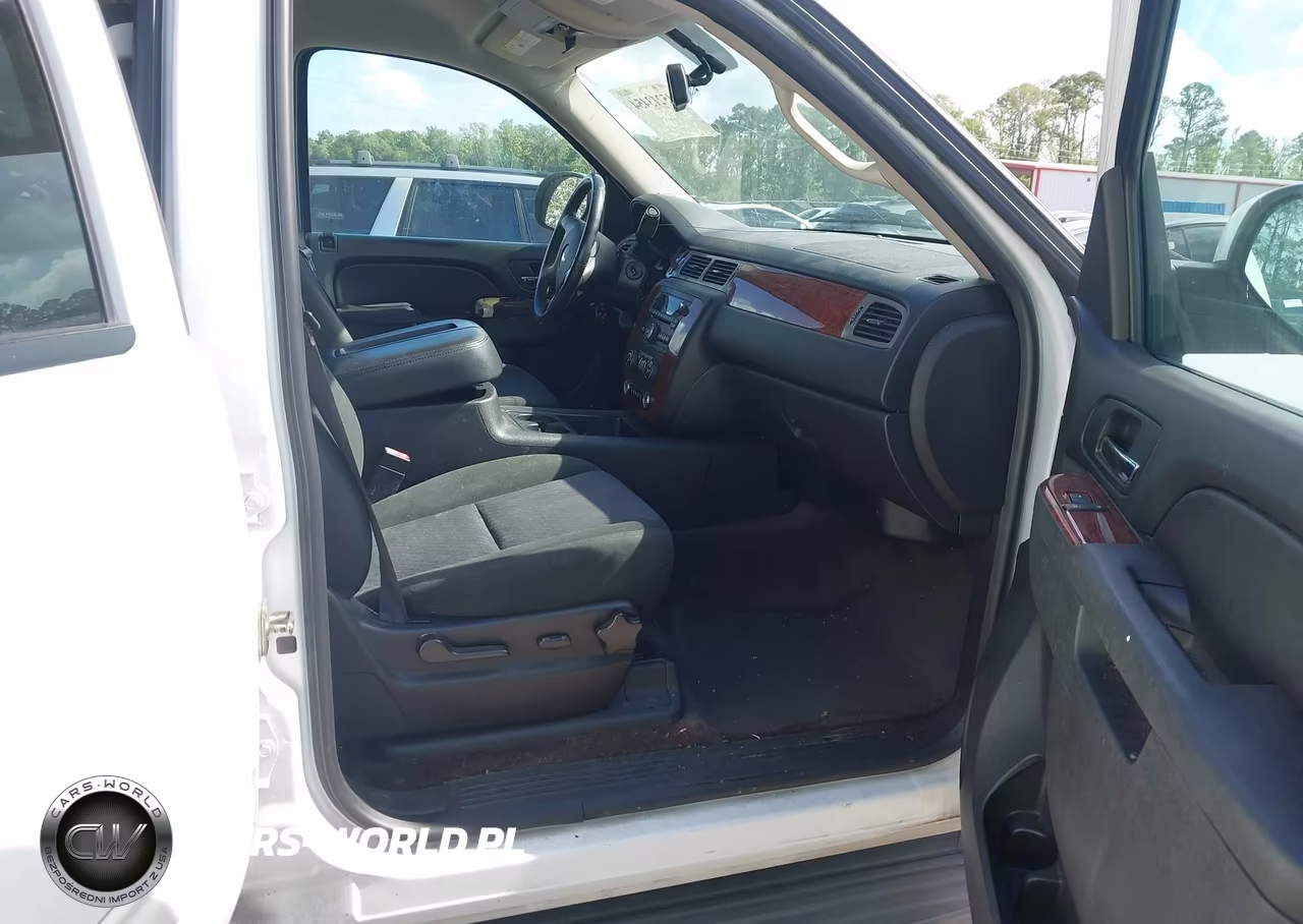 2014 Chevrolet Tahoe Ls VIN:1GNSCAE03ER247621 - 5