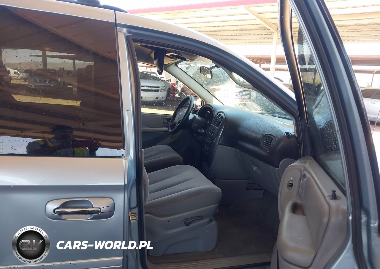 2005 Dodge Grand Caravan Sxt VIN:2D4GP44L45R525875 - 5