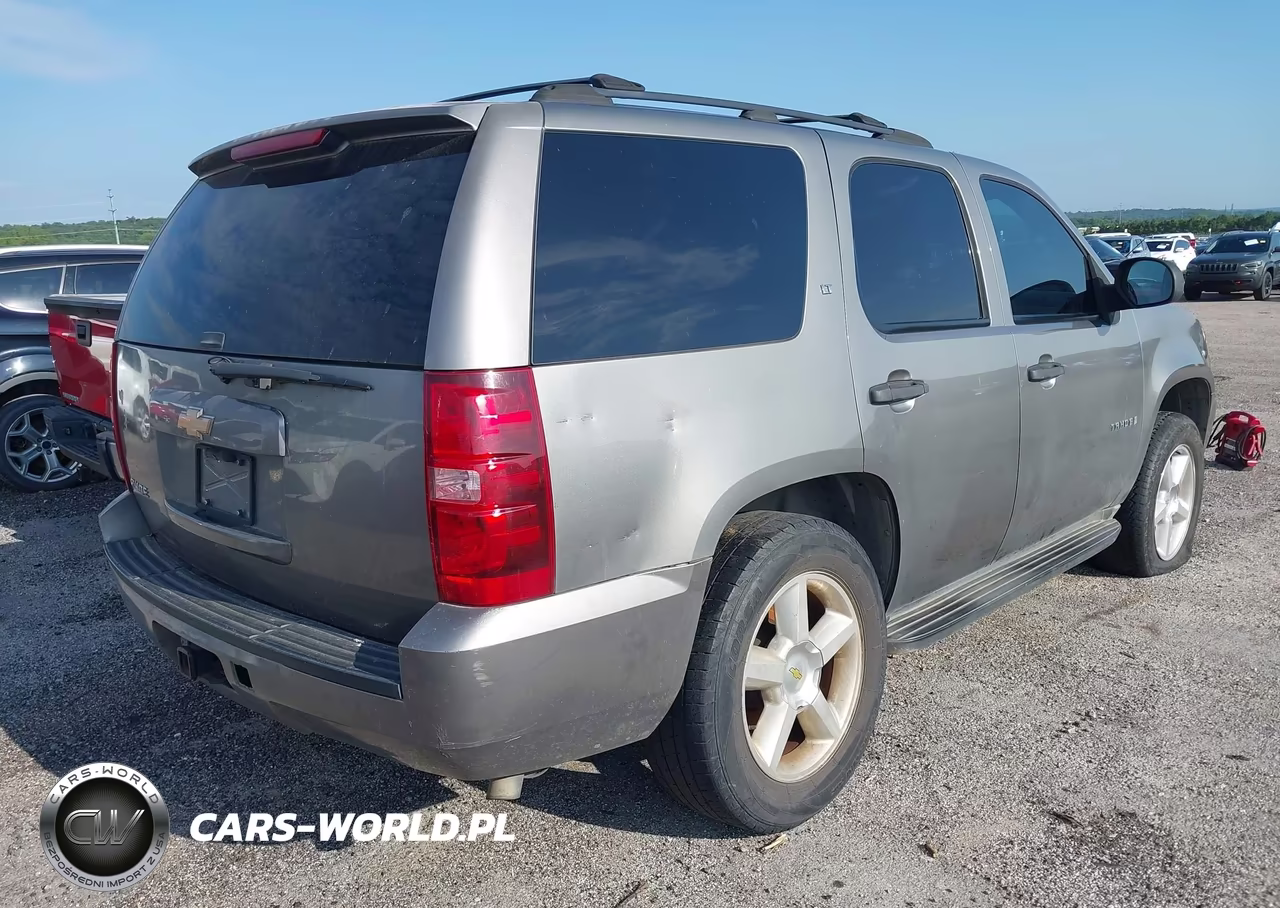 2007 Chevrolet Tahoe Ls VIN:1GNFC13J97R163223 - 4
