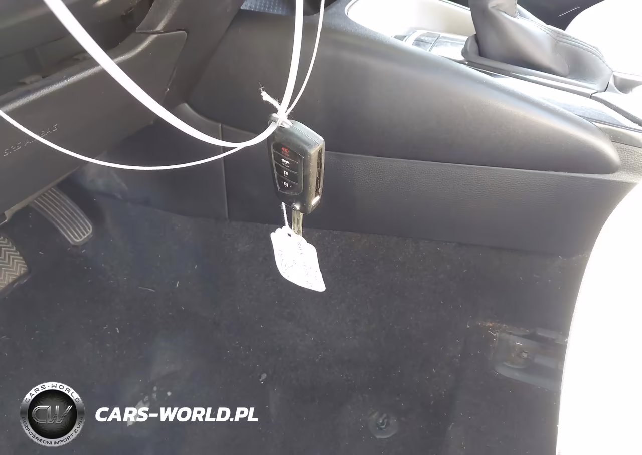 2020 Toyota Corolla Le VIN:JTDEPRAEXLJ113064 - 11