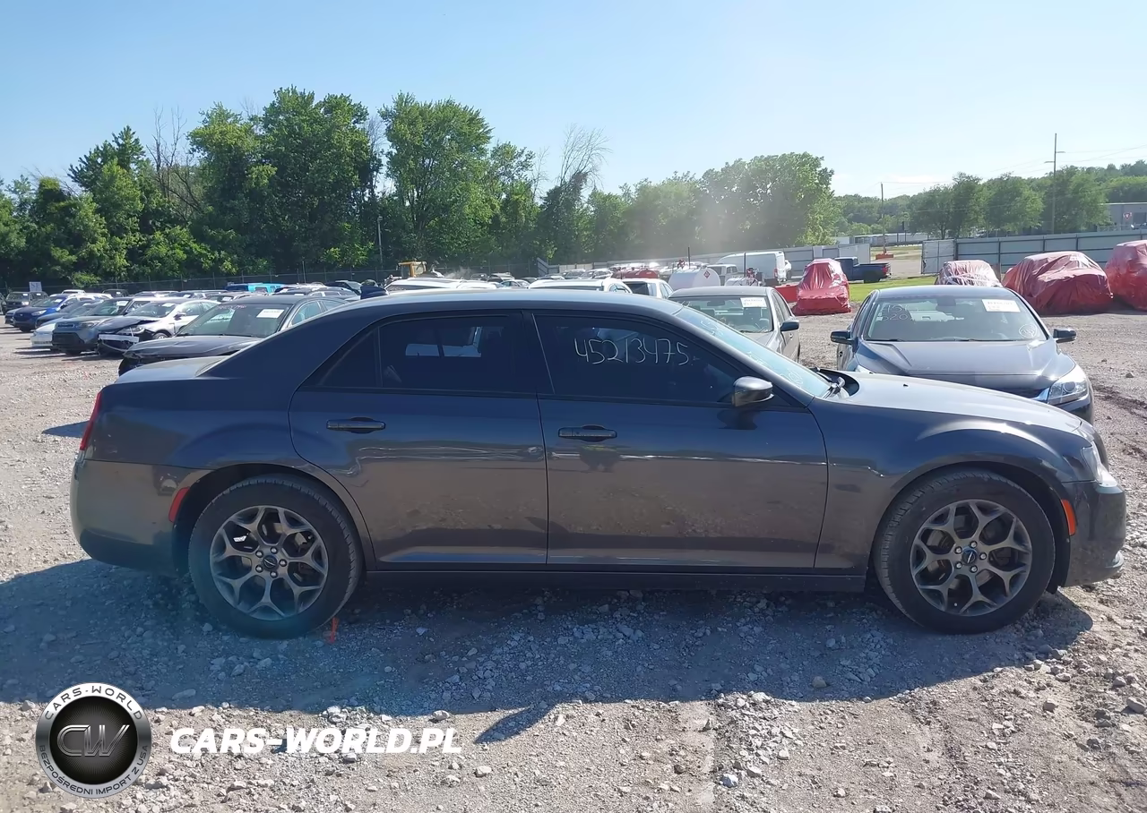 2015 Chrysler 300 300S VIN:2C3CCAGG1FH932259 - 13