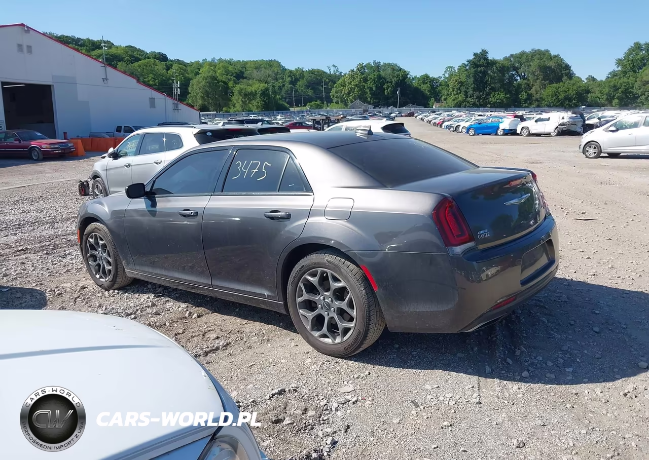 2015 Chrysler 300 300S VIN:2C3CCAGG1FH932259 - 3