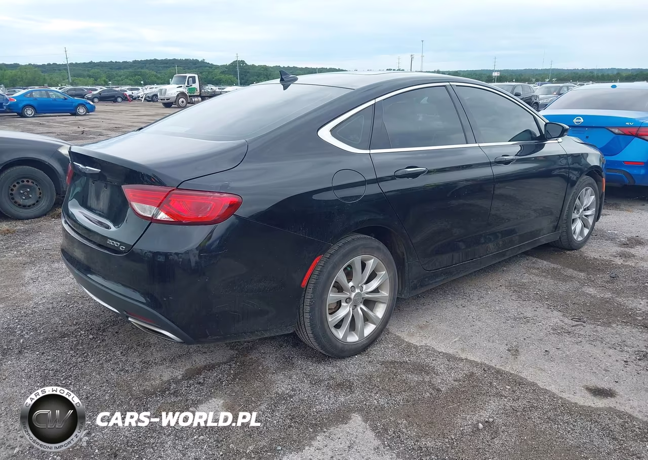 2016 Chrysler 200 C Platinum VIN:1C3CCCCGXGN111168 - 4