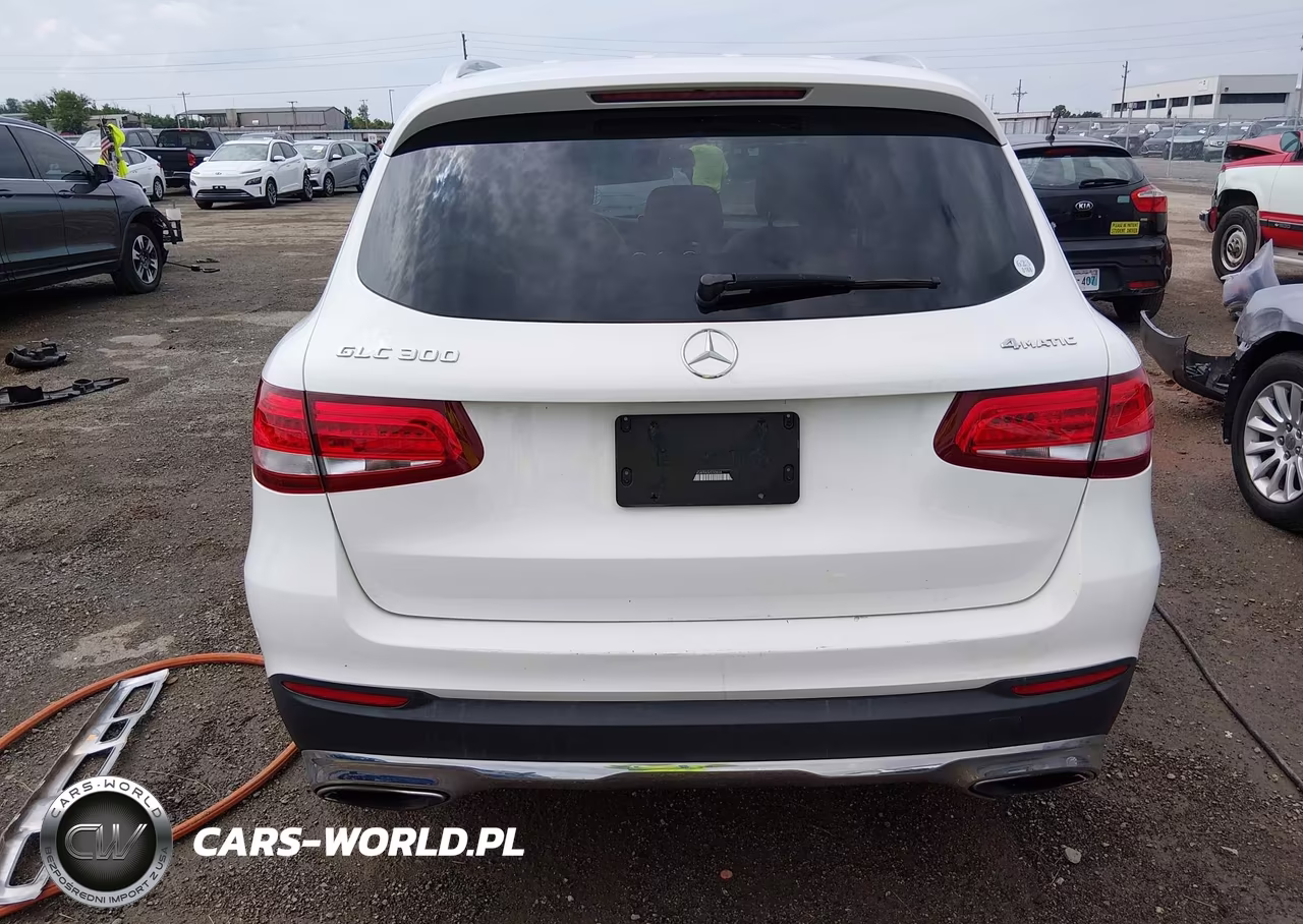 2018 Mercedes-Benz Glc 300 4Matic VIN:WDC0G4KB8JV030864 - 16