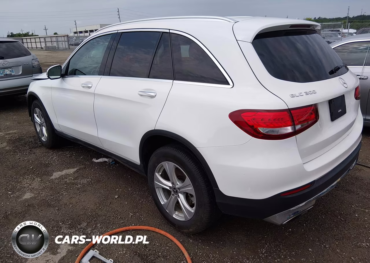 2018 Mercedes-Benz Glc 300 4Matic VIN:WDC0G4KB8JV030864 - 3