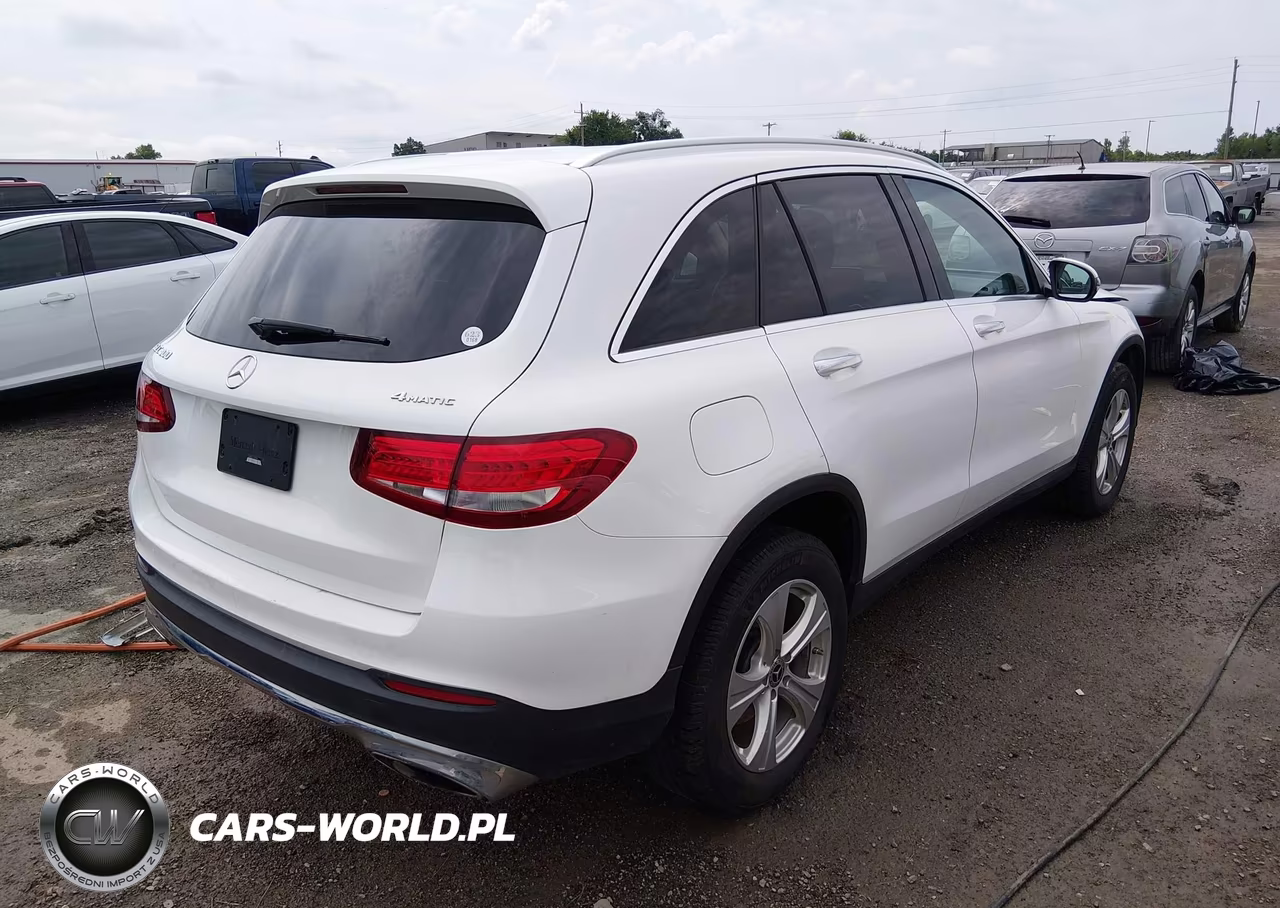 2018 Mercedes-Benz Glc 300 4Matic VIN:WDC0G4KB8JV030864 - 4