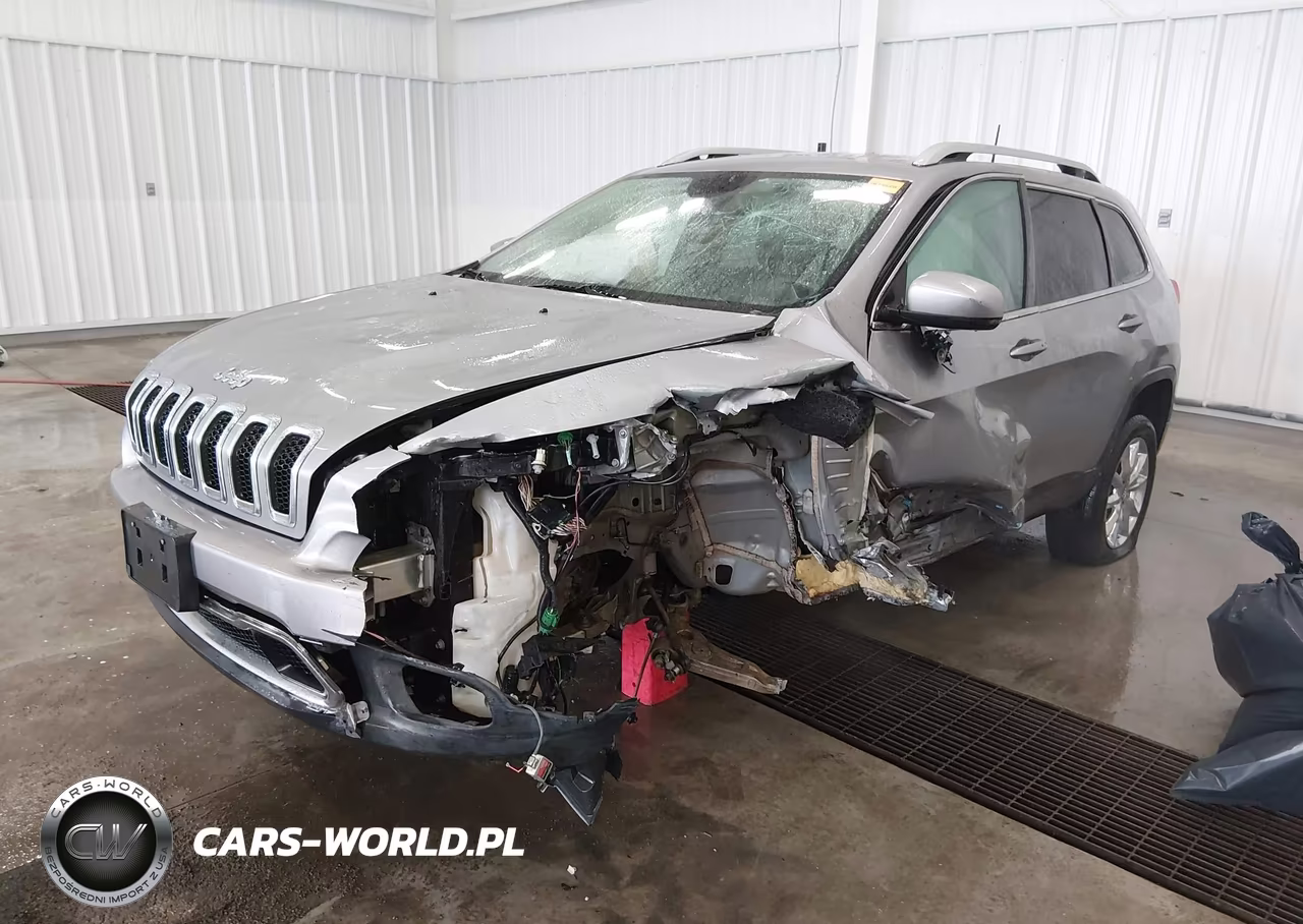 2017 Jeep Cherokee Limited 4X4 VIN:1C4PJMDB5HW520024 - 2