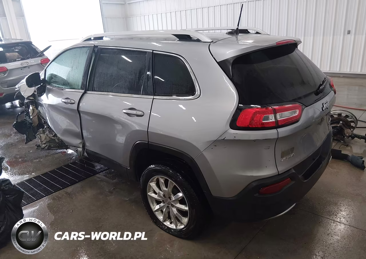 2017 Jeep Cherokee Limited 4X4 VIN:1C4PJMDB5HW520024 - 3