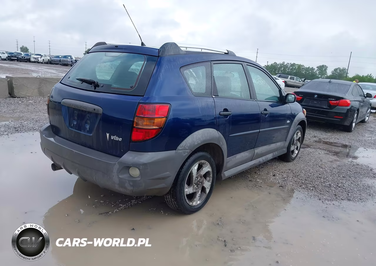 2007 Pontiac Vibe VIN:5Y2SL658X7Z412465 - 4