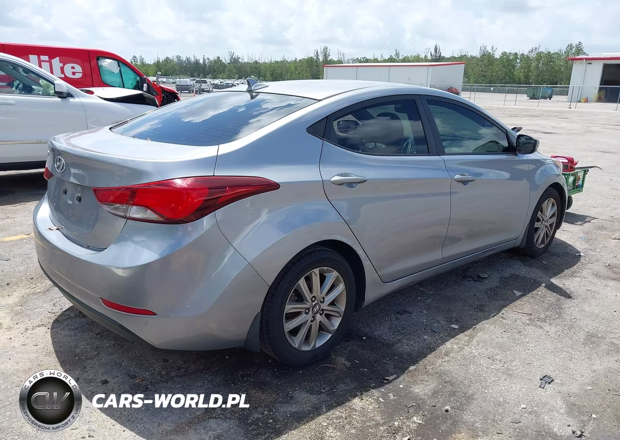 2015 Hyundai Elantra Se VIN:5NPDH4AE4FH556299 - 4