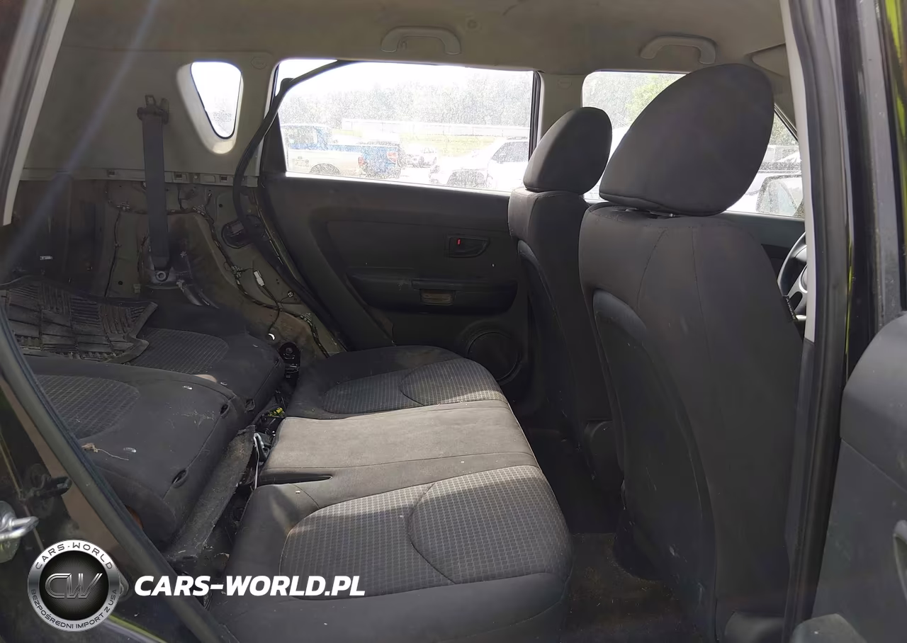 2010 Kia Soul VIN:KNDJT2A12A7028793 - 8