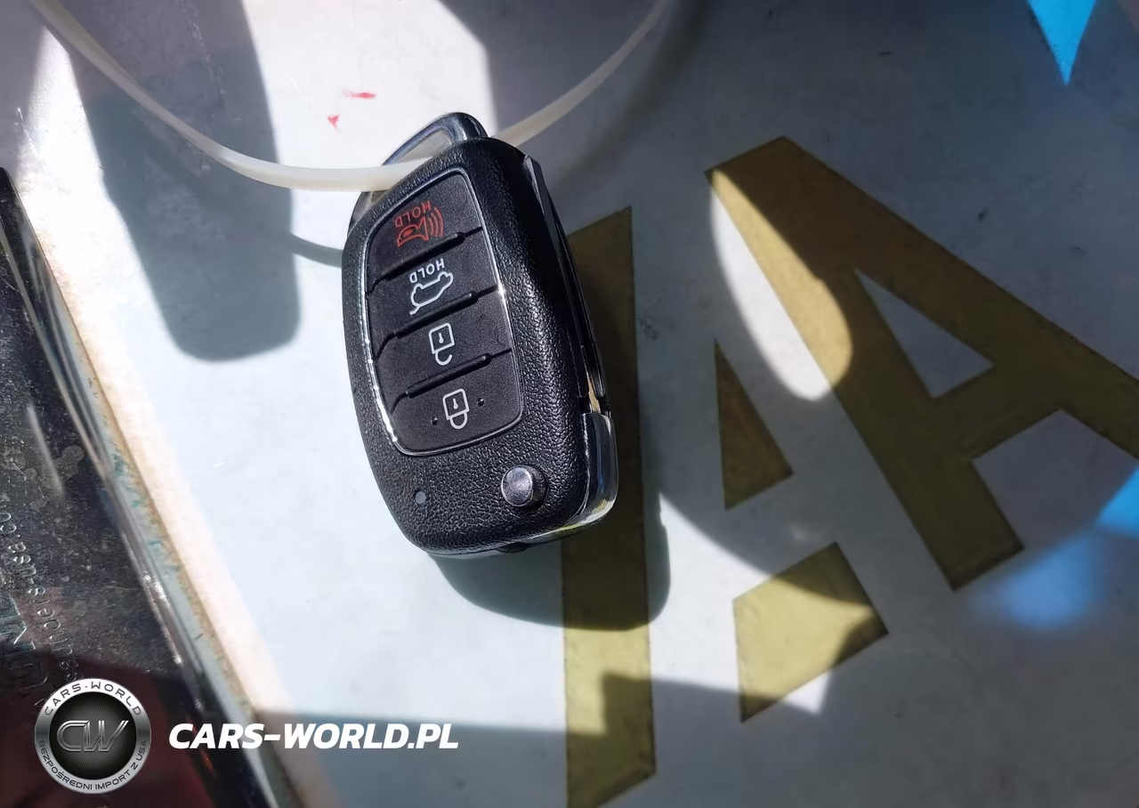 2017 Hyundai Santa Fe Se VIN:KM8SMDHF1HU178786 - 11