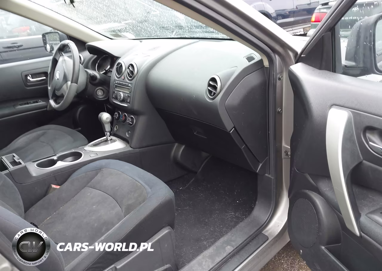 2014 Nissan Rogue Select S VIN:JN8AS5MT2EW615772 - 5