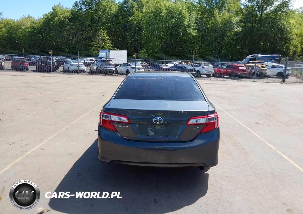 2013 Toyota Camry Le VIN:4T1BF1FK8DU651182 - 16