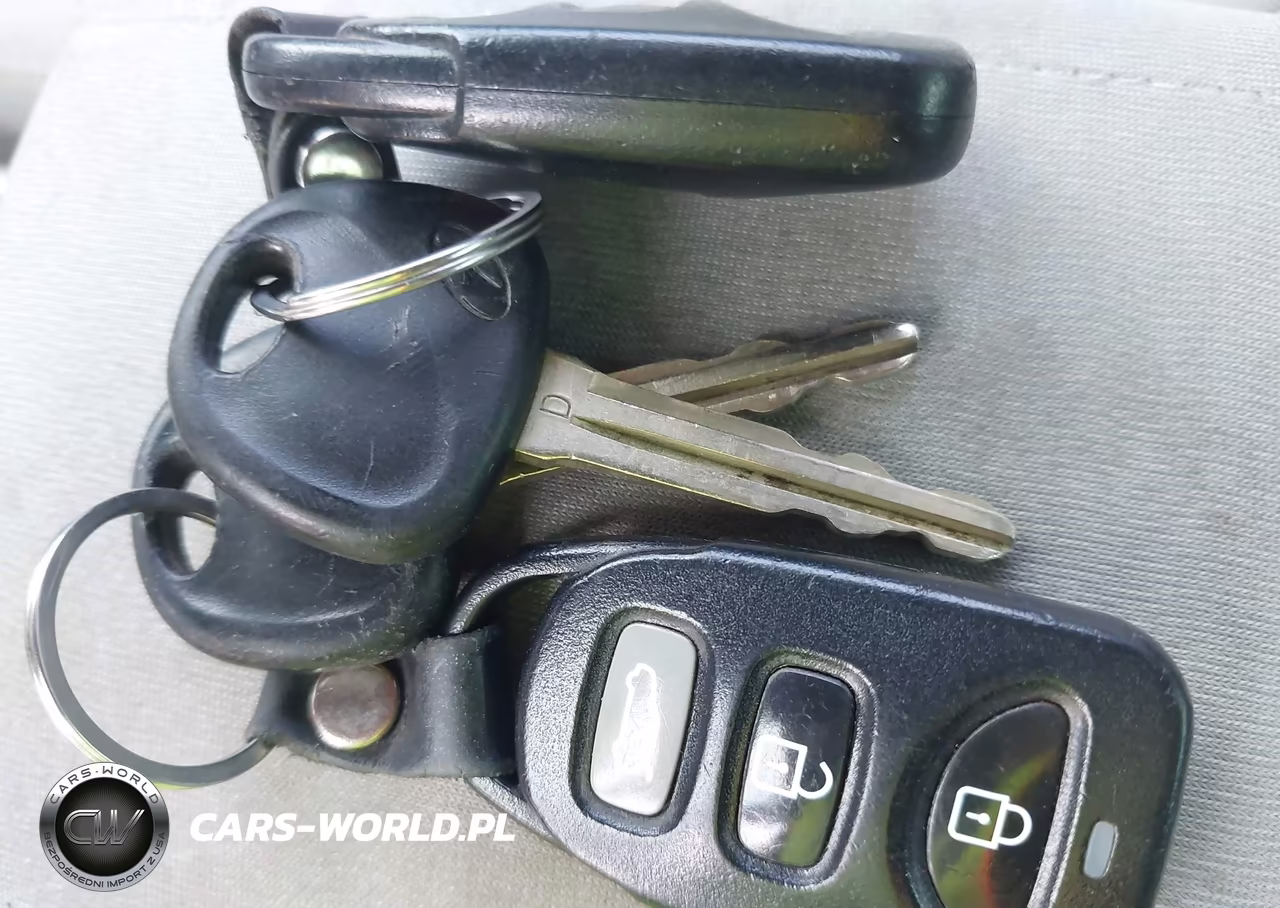2008 Hyundai Elantra Gls-Se VIN:KMHDU46D88U529378 - 11