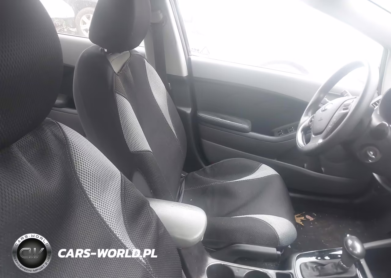 2017 Kia Forte Lx VIN:3KPFK4A75HE090126 - 5