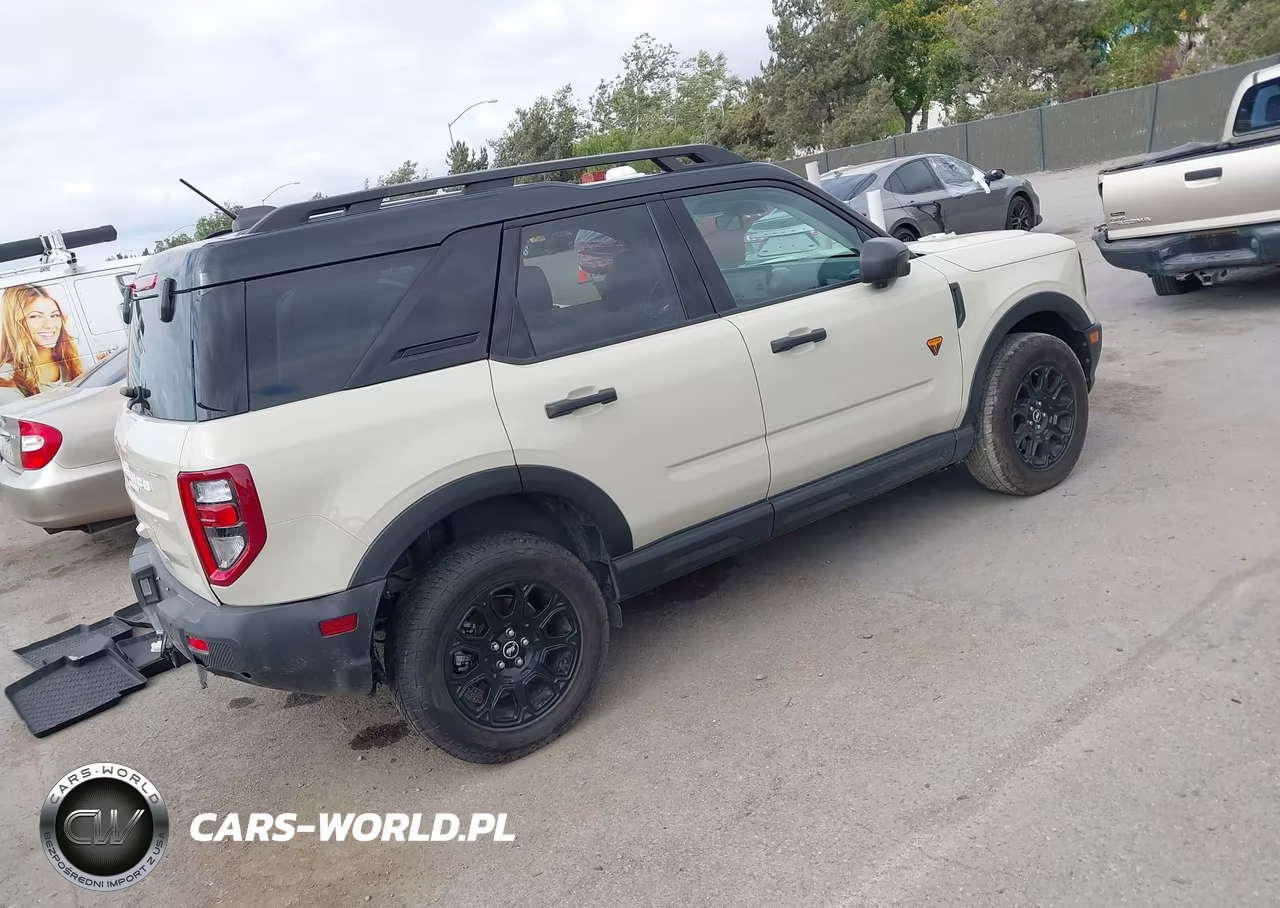 2025 Ford Bronco Sport Badlands VIN:3FMCR9DA4SRE70699 - 4