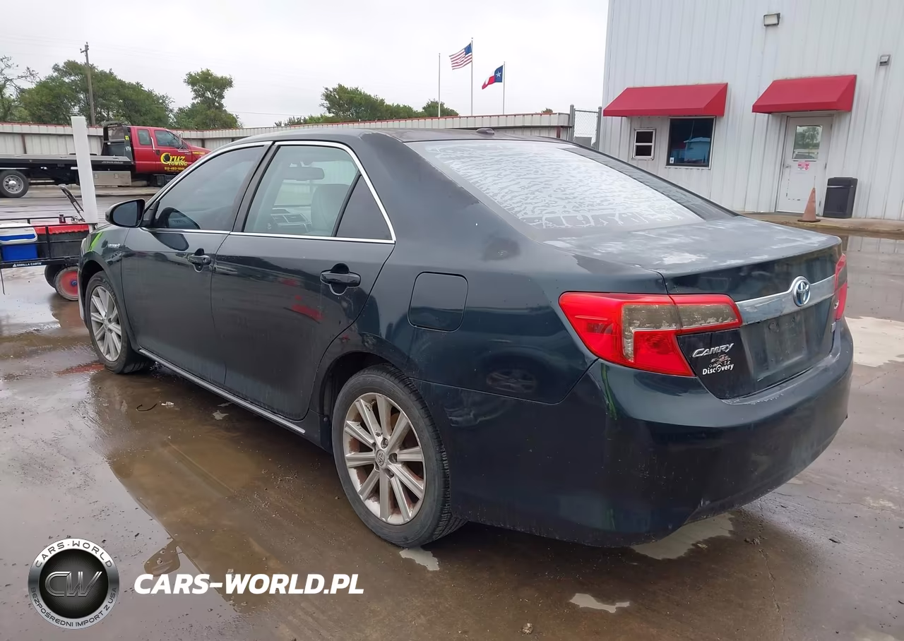 2014 Toyota Camry Hybrid Xle VIN:4T1BD1FK5EU130170 - 3