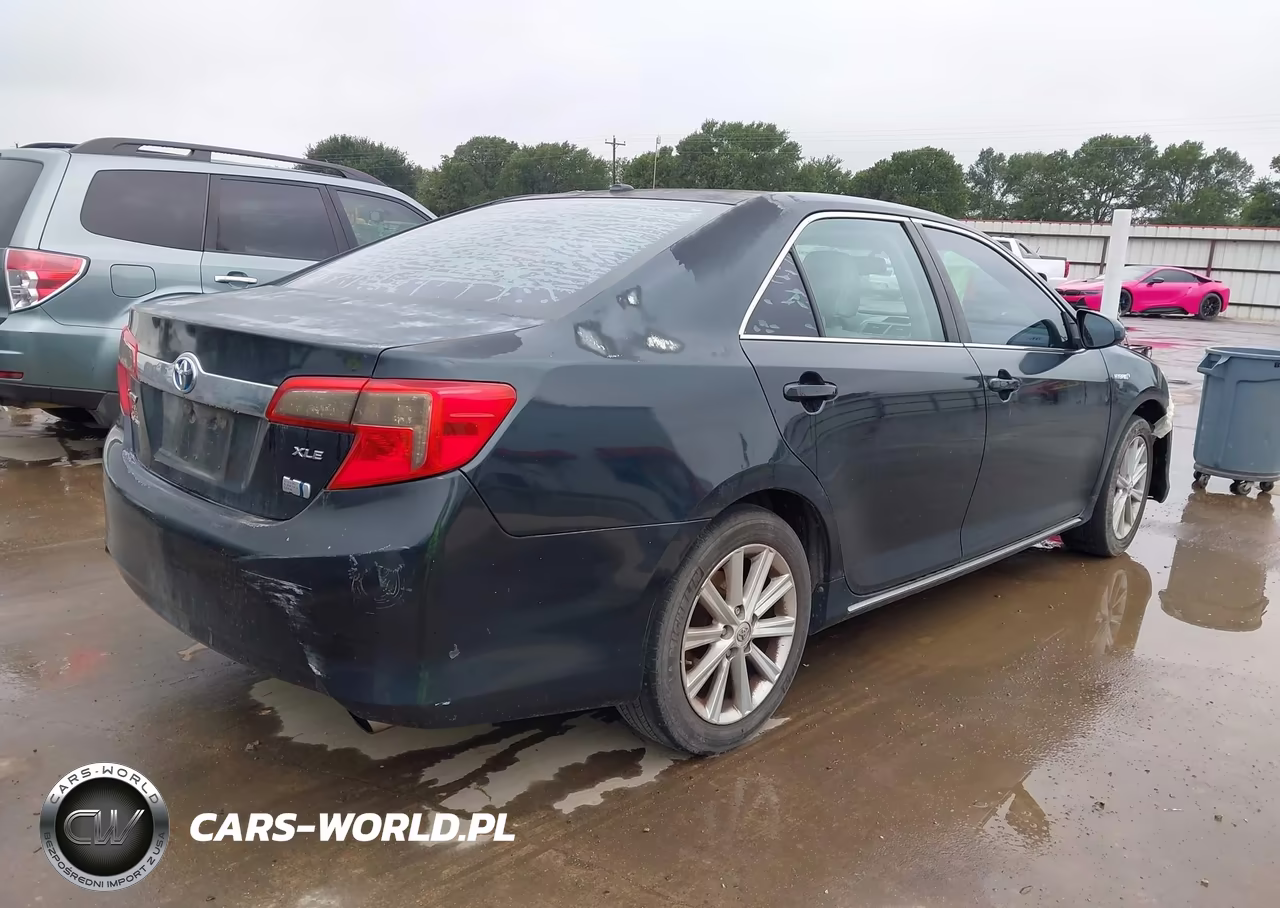 2014 Toyota Camry Hybrid Xle VIN:4T1BD1FK5EU130170 - 4
