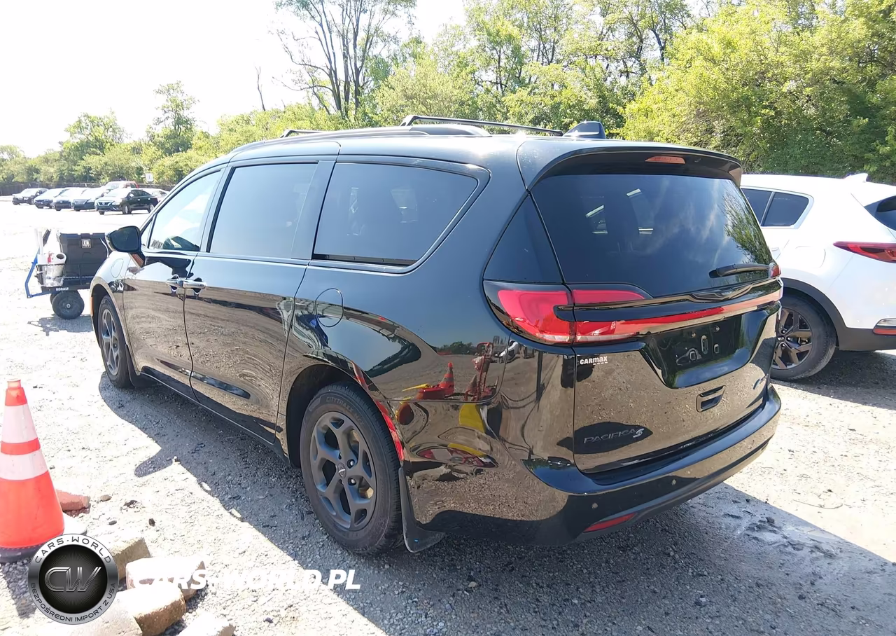 2021 Chrysler Pacifica Hybrid Limited VIN:2C4RC1S73MR544275 - 3
