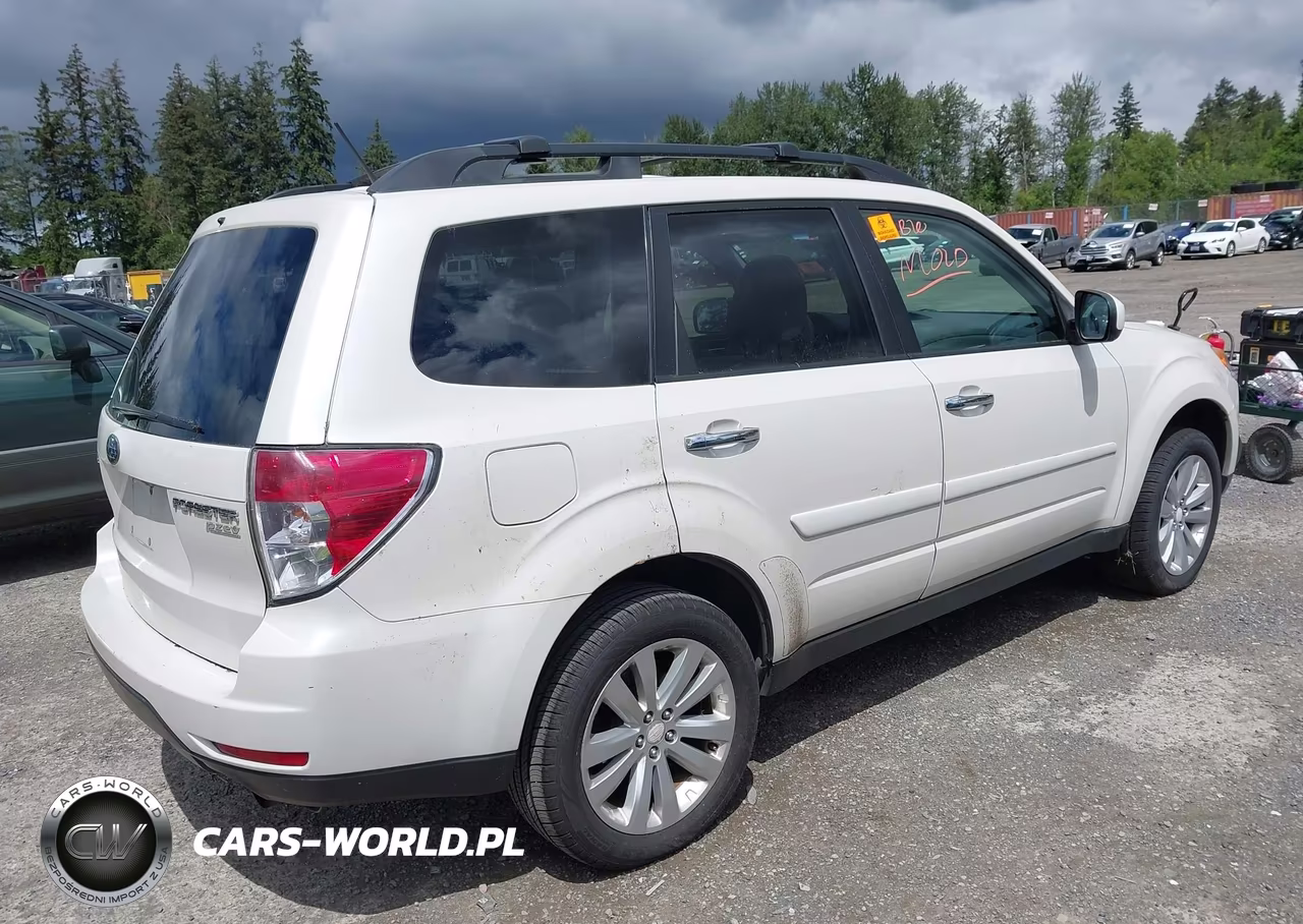 2011 Subaru Forester 2.5X Premium VIN:JF2SHADC6BH781172 - 4