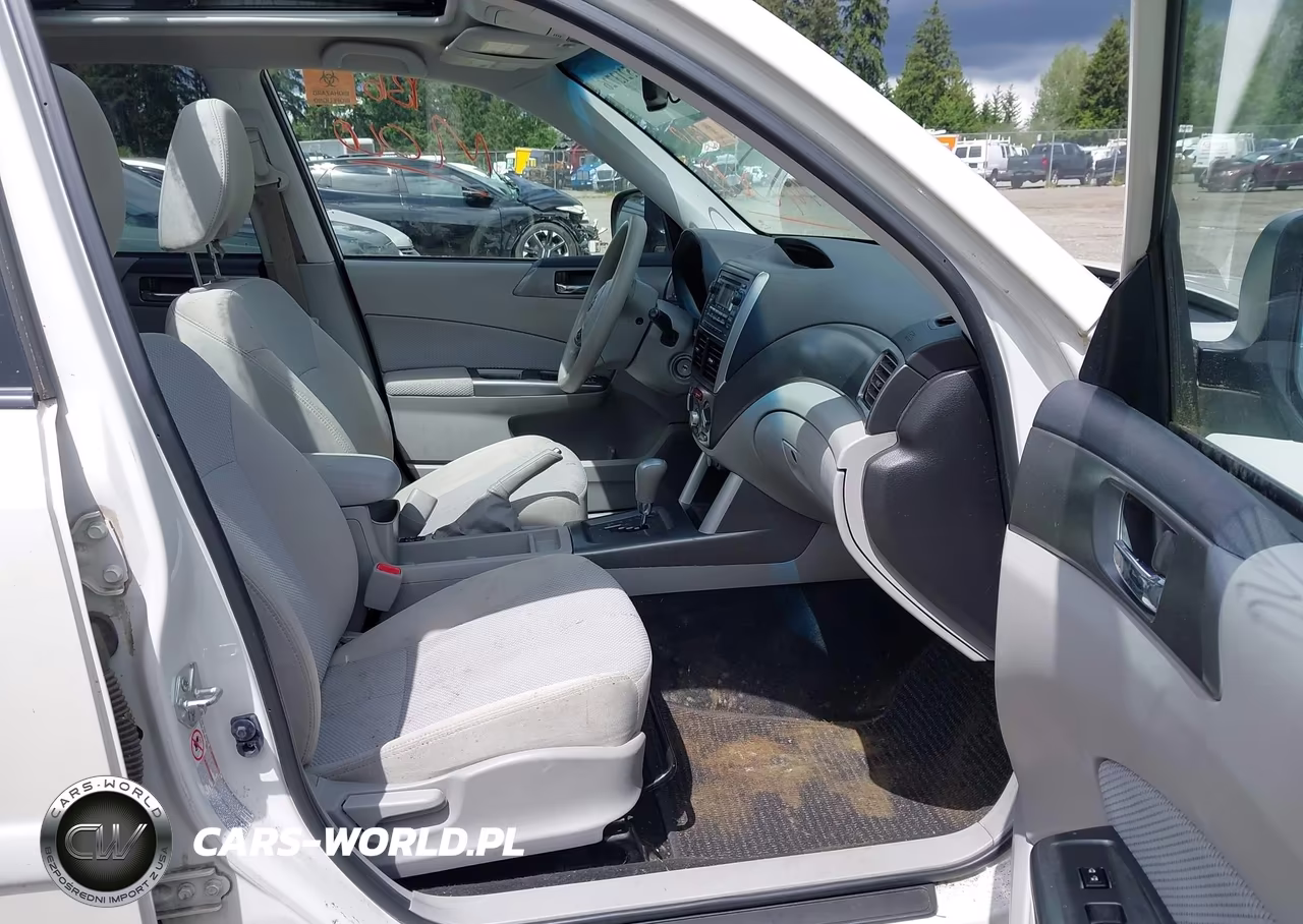 2011 Subaru Forester 2.5X Premium VIN:JF2SHADC6BH781172 - 5