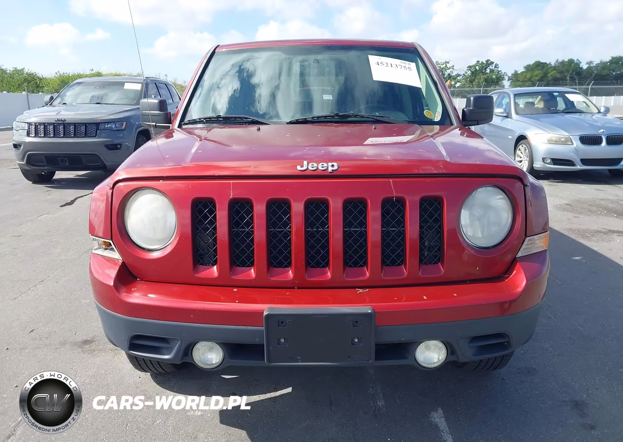 2014 Jeep Patriot Latitude VIN:1C4NJRFB7ED588852 - 6