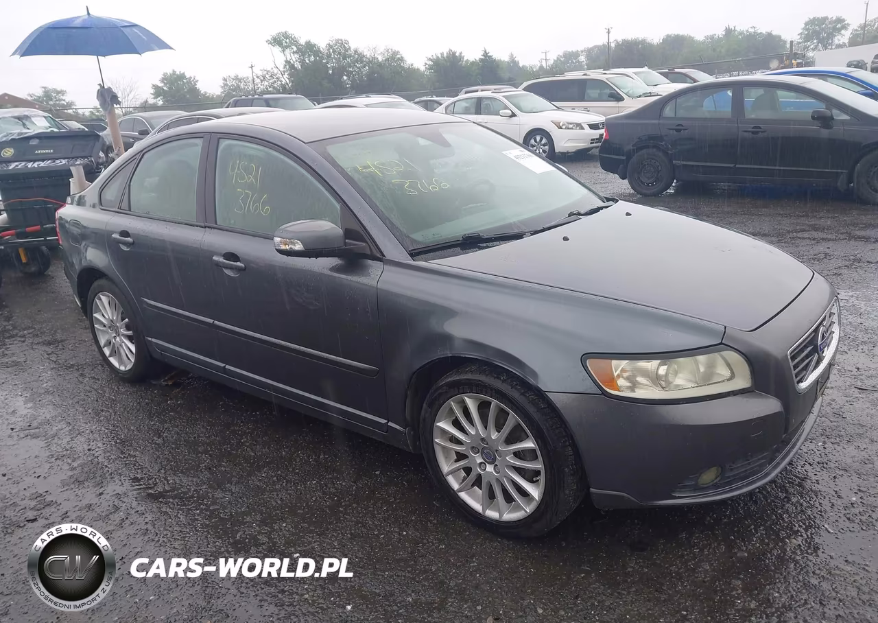 2011 Volvo S40 T5-T5 R-Design