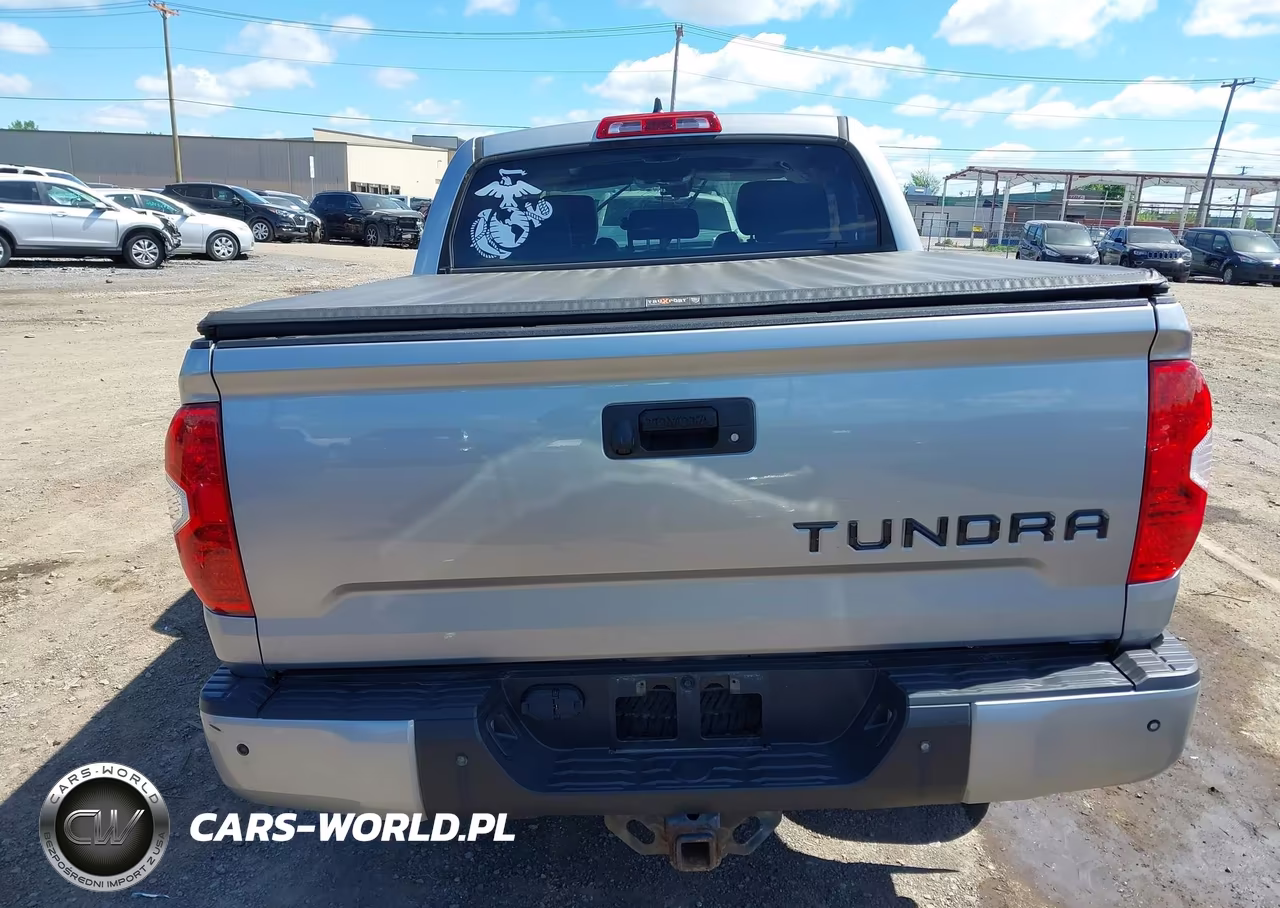 2021 Toyota Tundra Limited VIN:5TFHY5F18MX015934 - 17