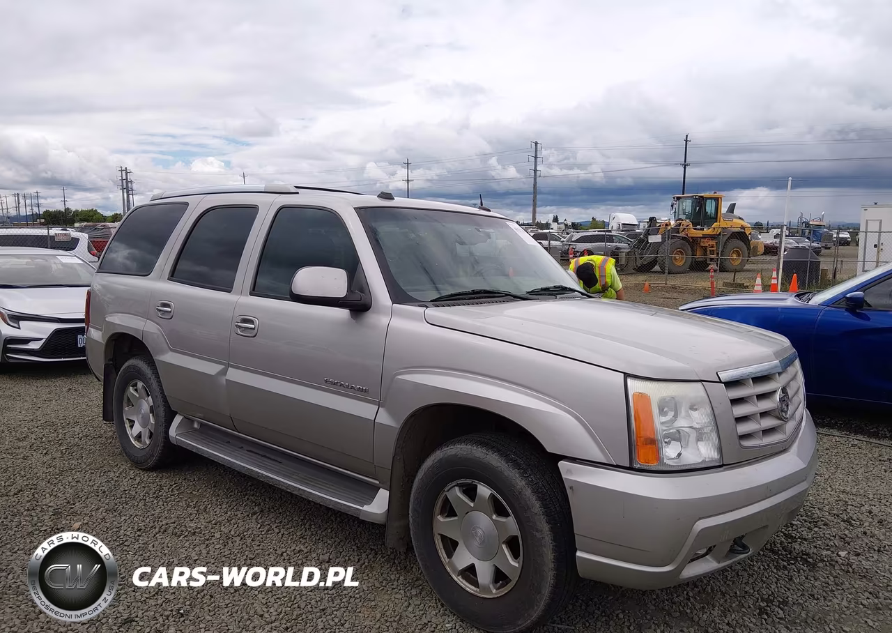 2005 Cadillac Escalade Standard