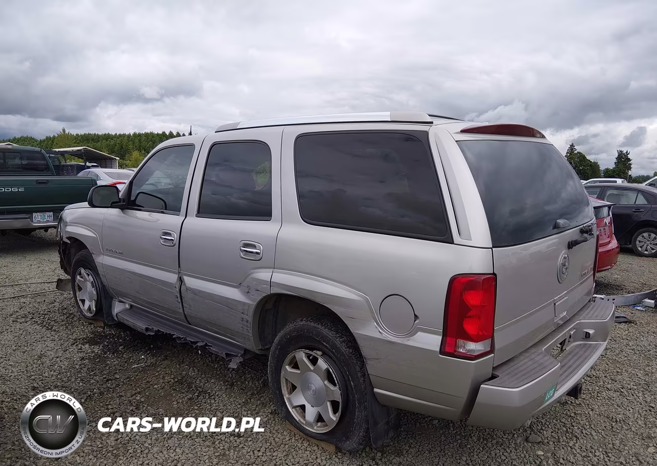 2005 Cadillac Escalade Standard VIN:1GYEK63N95R118779 - 3