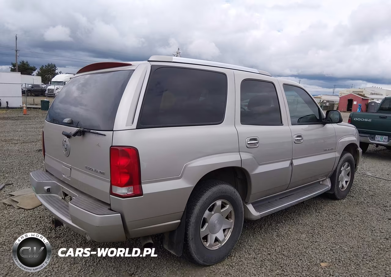 2005 Cadillac Escalade Standard VIN:1GYEK63N95R118779 - 4