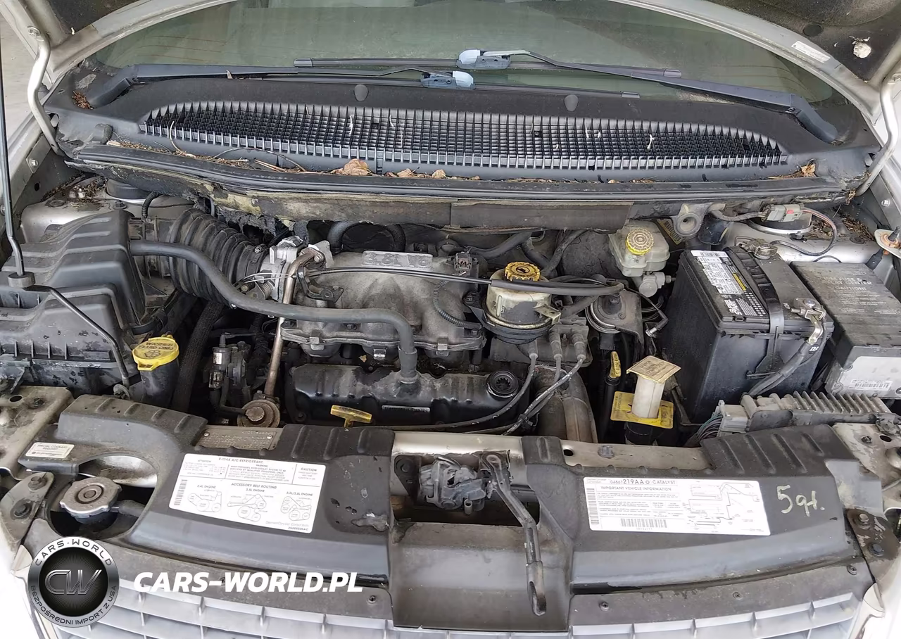 2001 Chrysler Town & Country Limited VIN:2C8GP64L91R204044 - 10