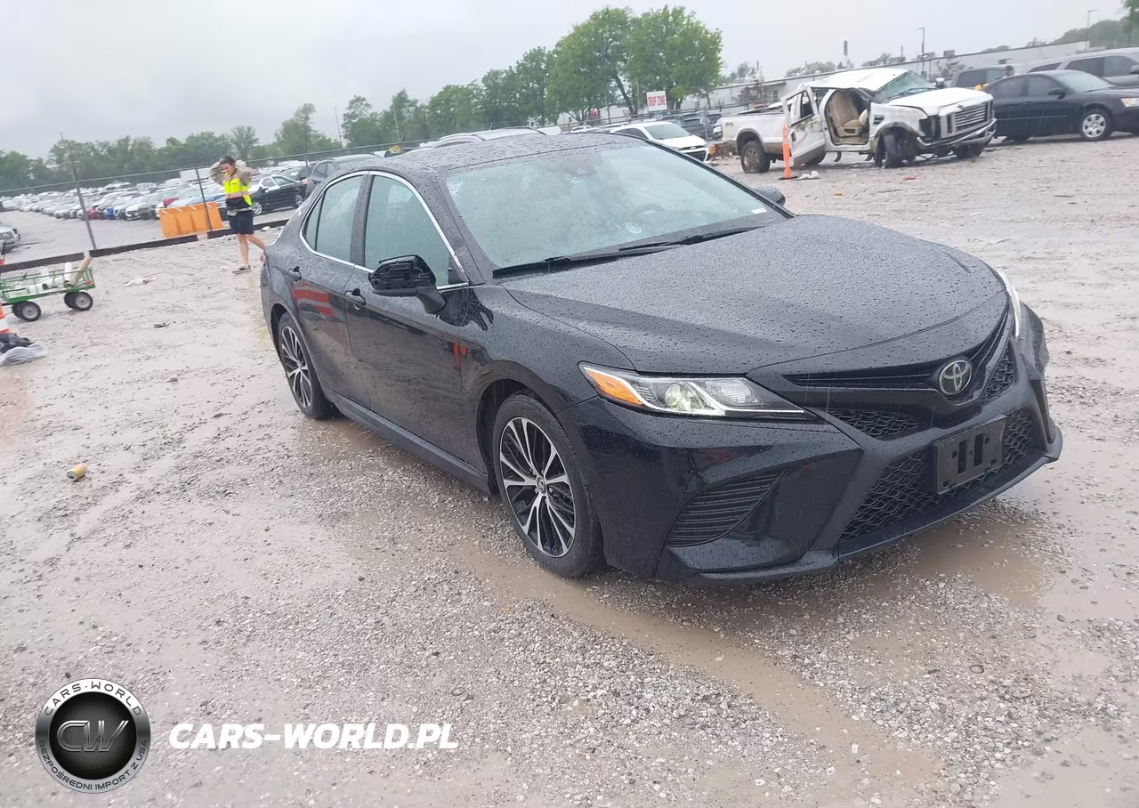 2019 Toyota Camry Se – zdjęcie 1 z 16