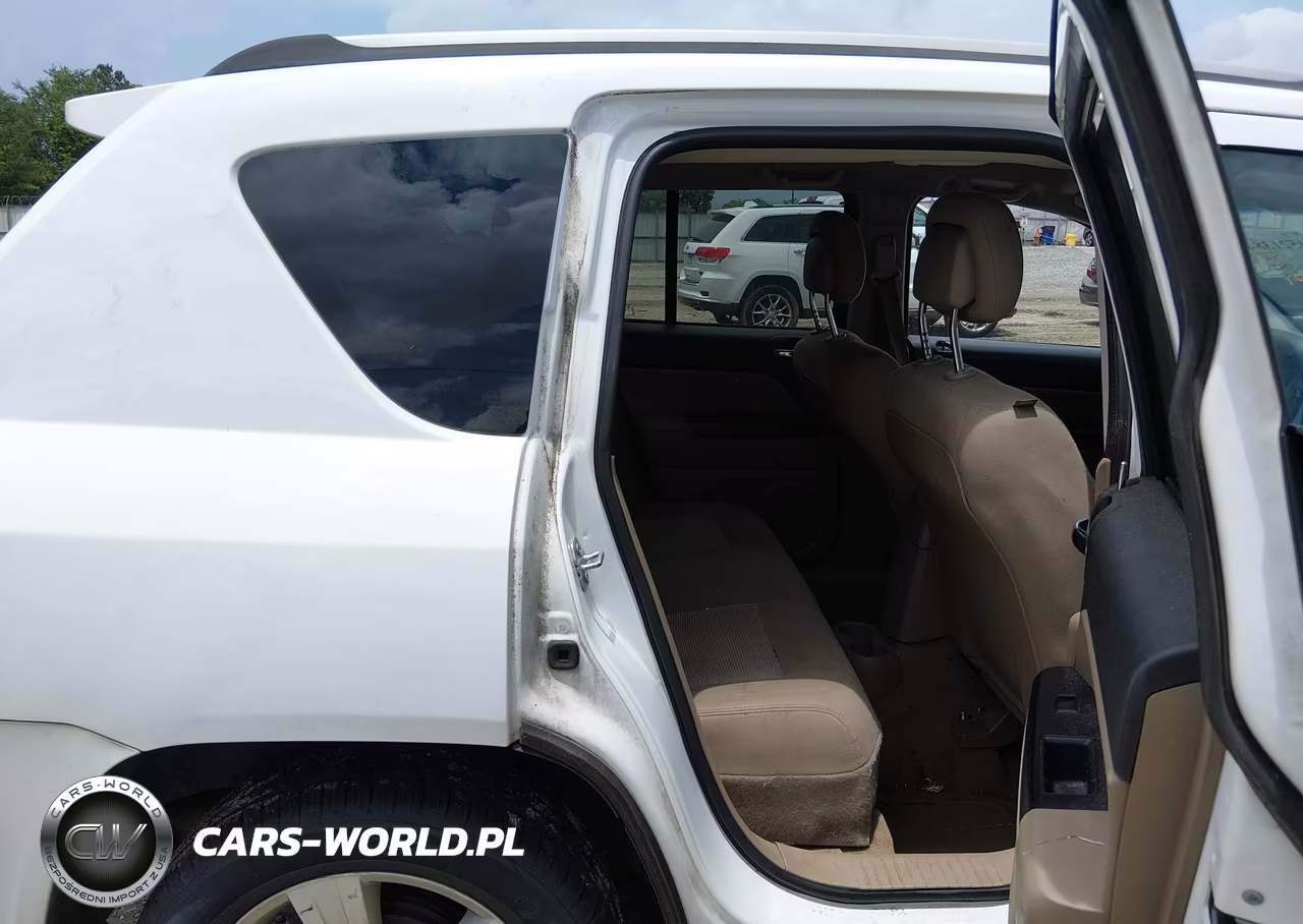 2017 Jeep Compass Sport Fwd VIN:1C4NJCBA4HD123976 - 8