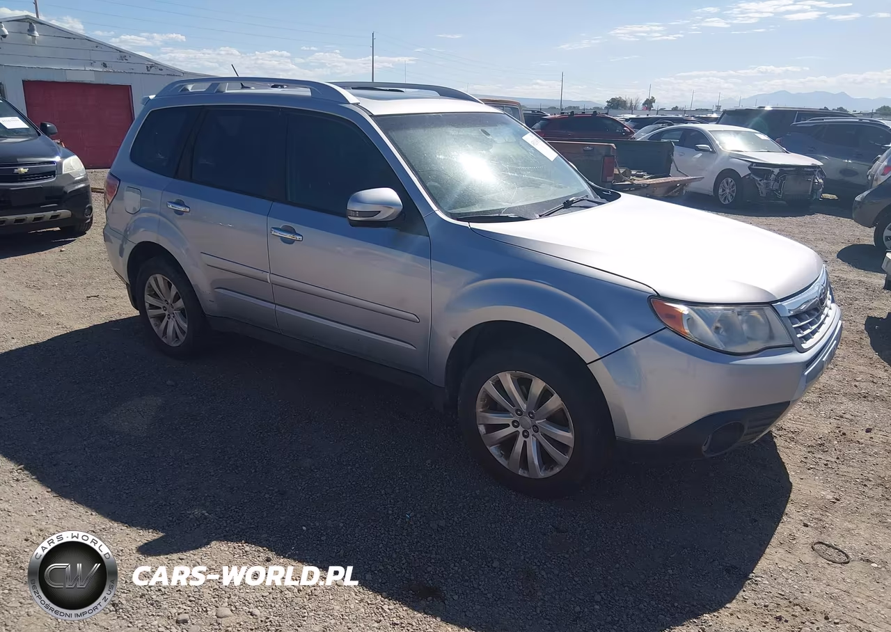 2012 Subaru Forester 2.5X Touring – zdjęcie 1 z 11