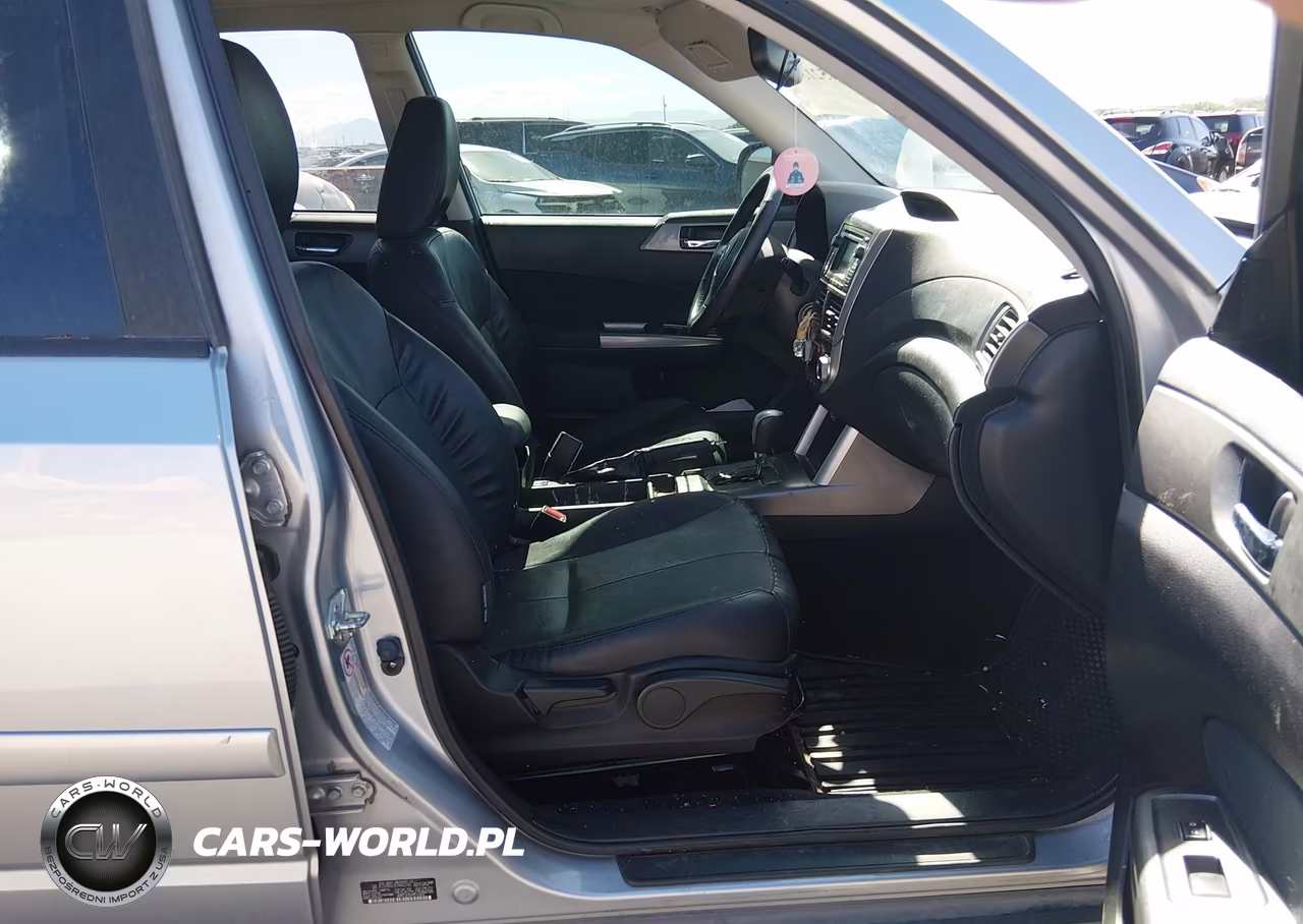 2012 Subaru Forester 2.5X Touring VIN:JF2SHBGC8CH442142 - 5