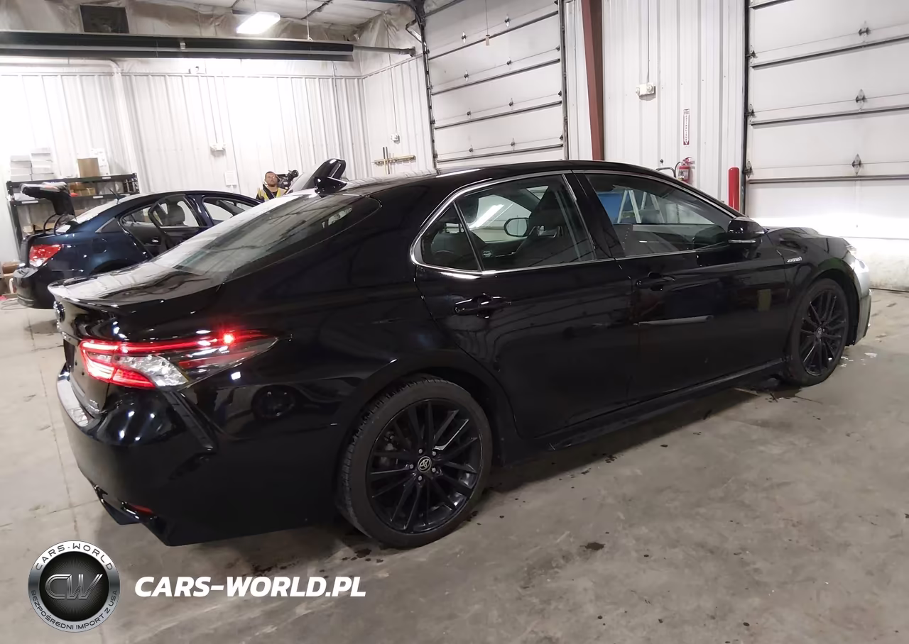 2021 Toyota Camry Xse Hybrid VIN:4T1K31AK3MU561129 - 4