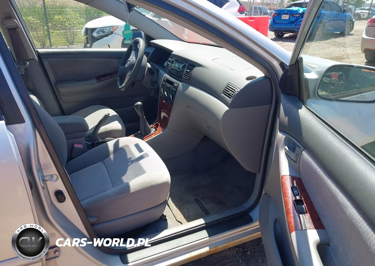 2007 Toyota Corolla Le VIN:1NXBR32E47Z776865 - 5