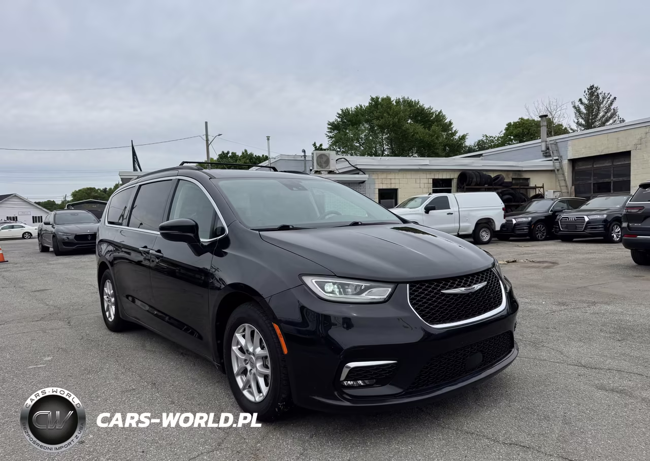 2022 Chrysler Pacifica Touring L