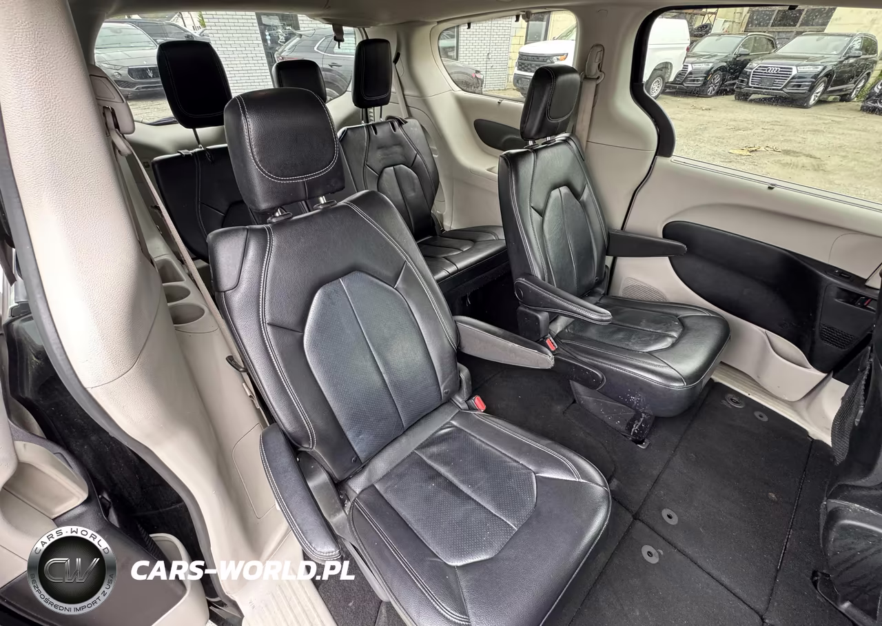 2022 Chrysler Pacifica Touring L VIN:2C4RC1BG7NR154345 - 8
