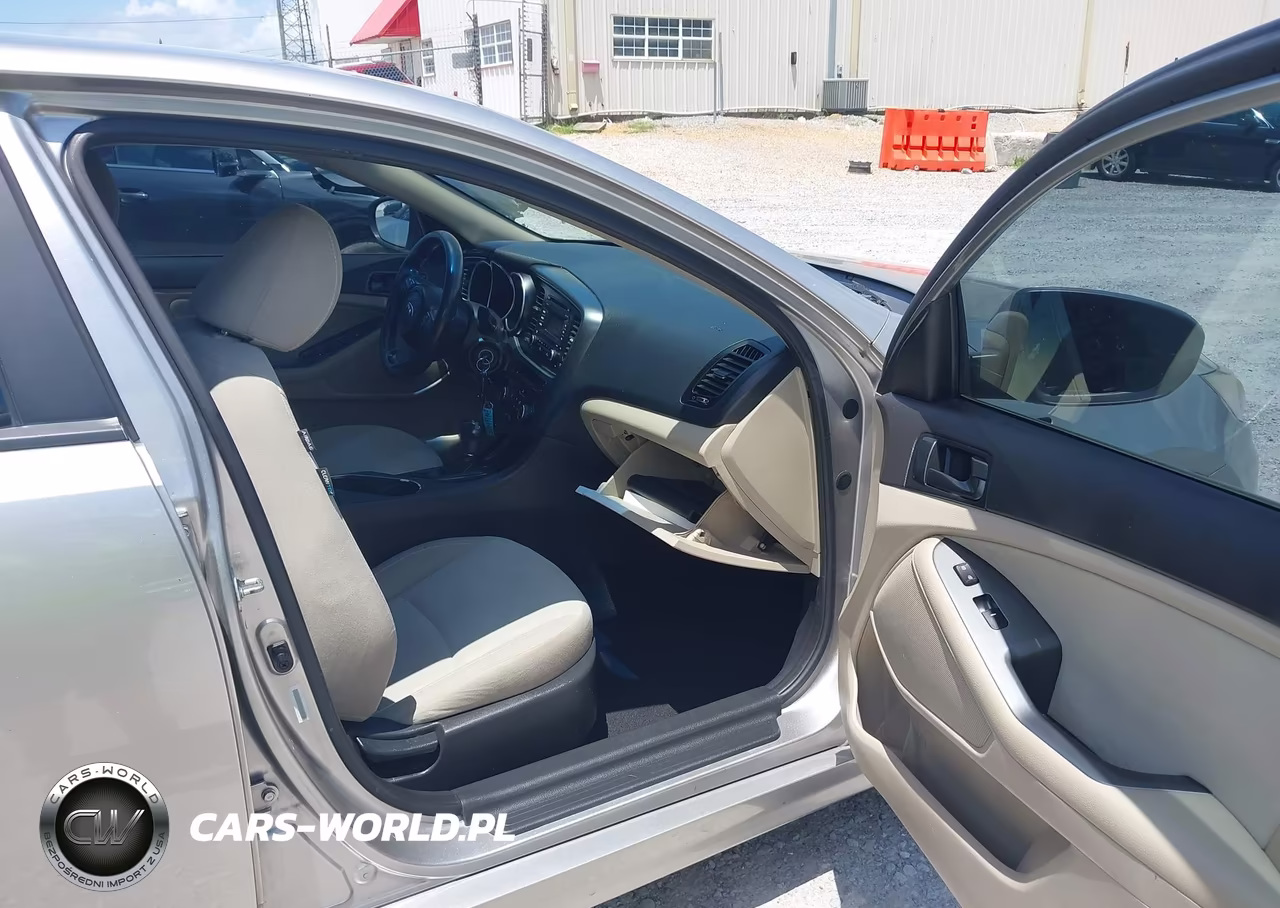 2015 Kia Optima Lx VIN:5XXGM4A71FG359158 - 5