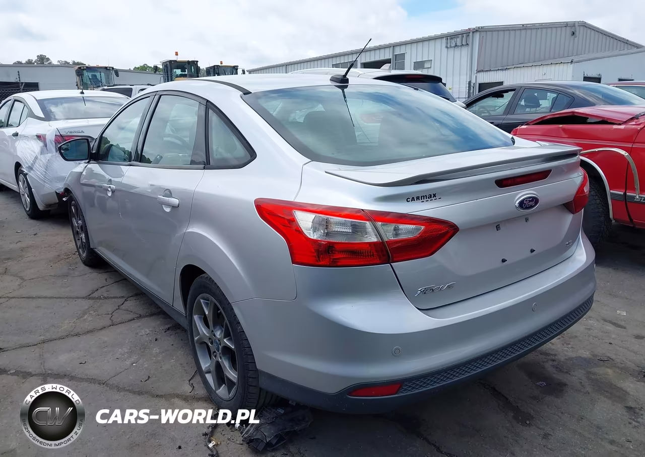 2013 Ford Focus Se VIN:1FADP3F20DL258276 - 3